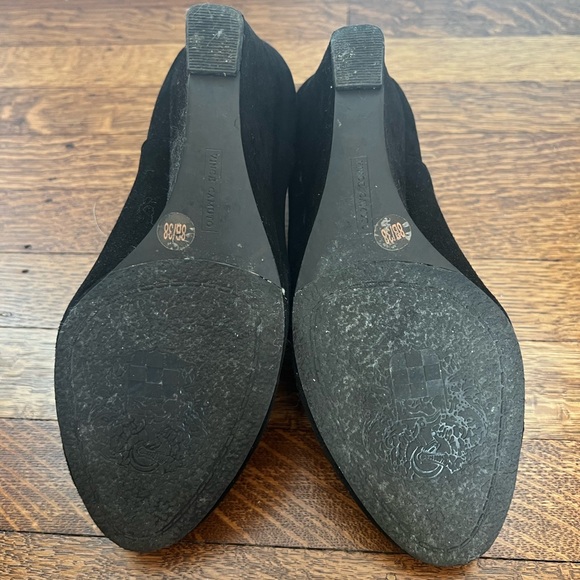 Vince Camuto Black Bootie - Picture 6 of 7